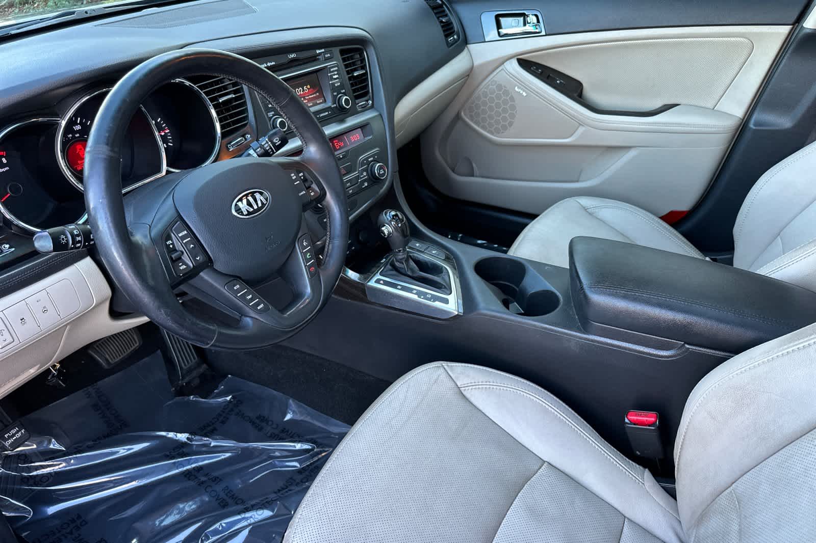 Thumbnail: 2013 Kia Optima - 11