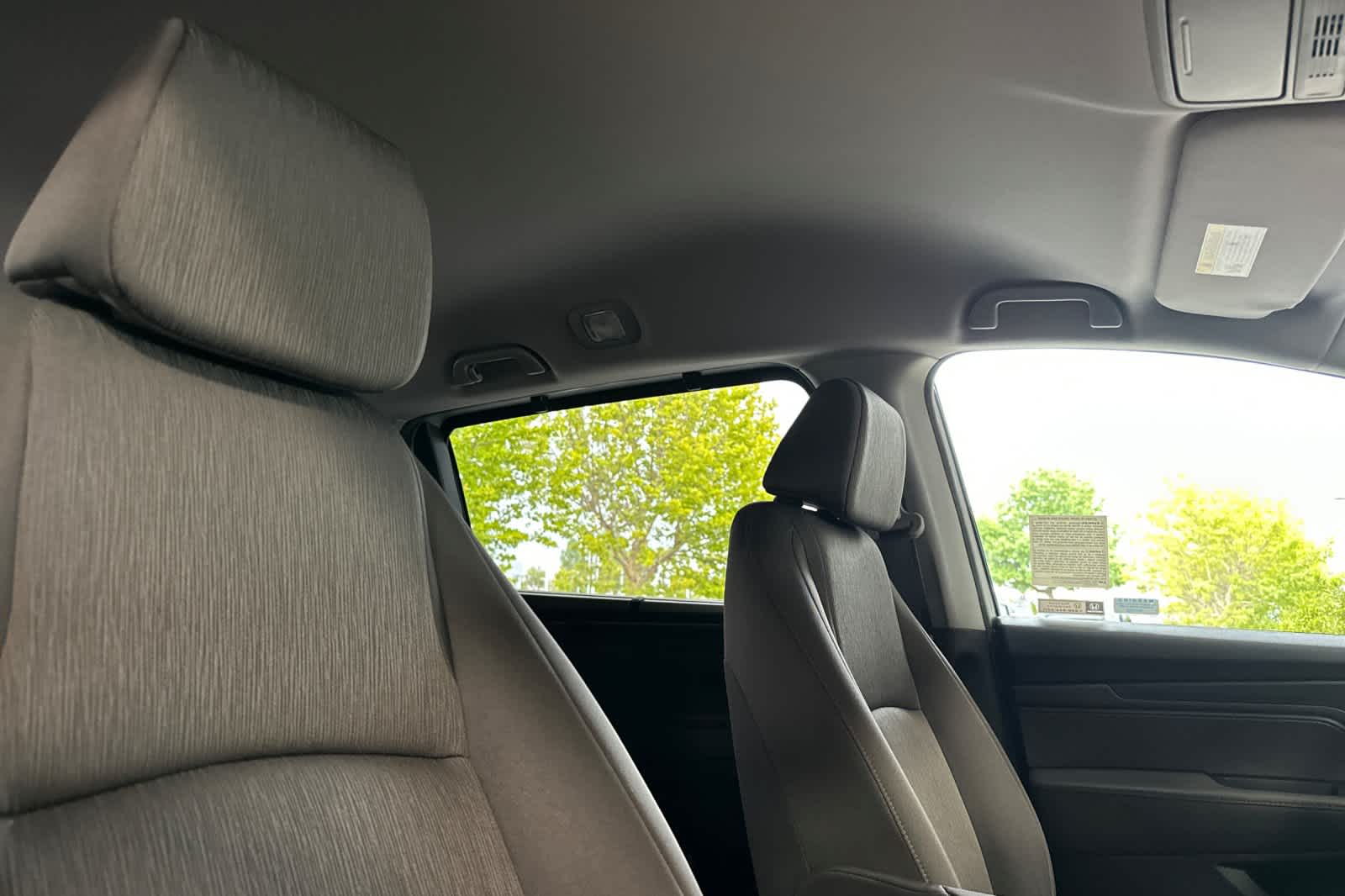 Thumbnail: 2019 Honda Odyssey - 18