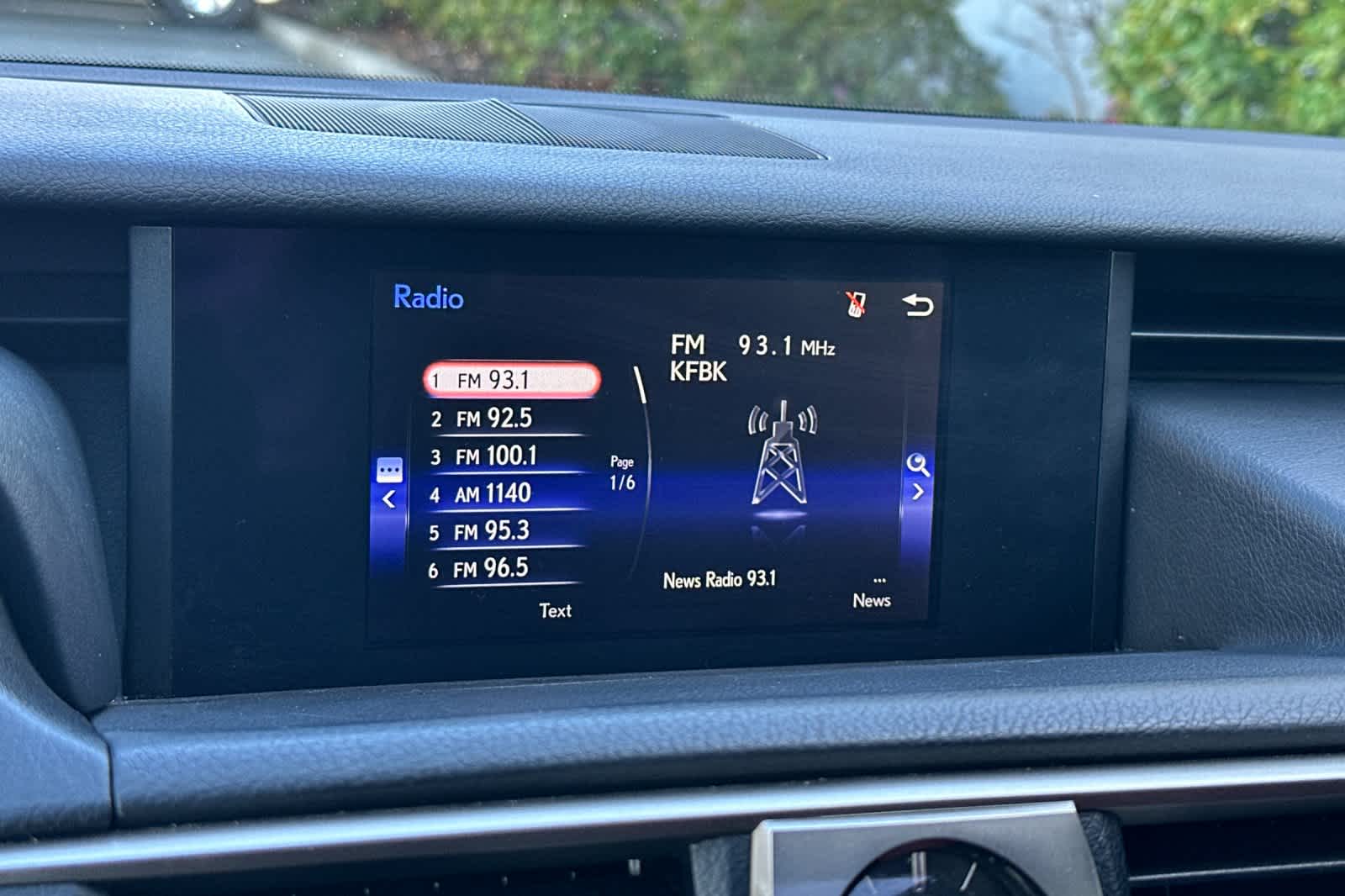 Thumbnail: 2020 Lexus IS - 19