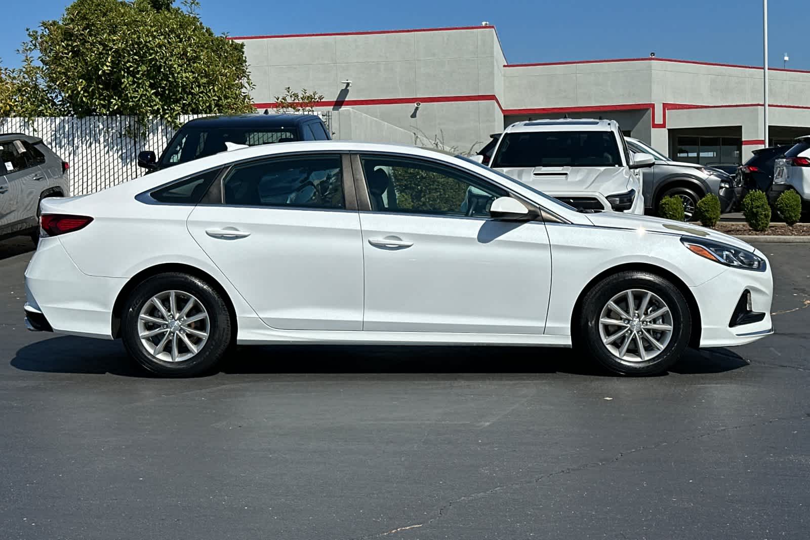 Thumbnail: 2018 Hyundai Sonata - 6