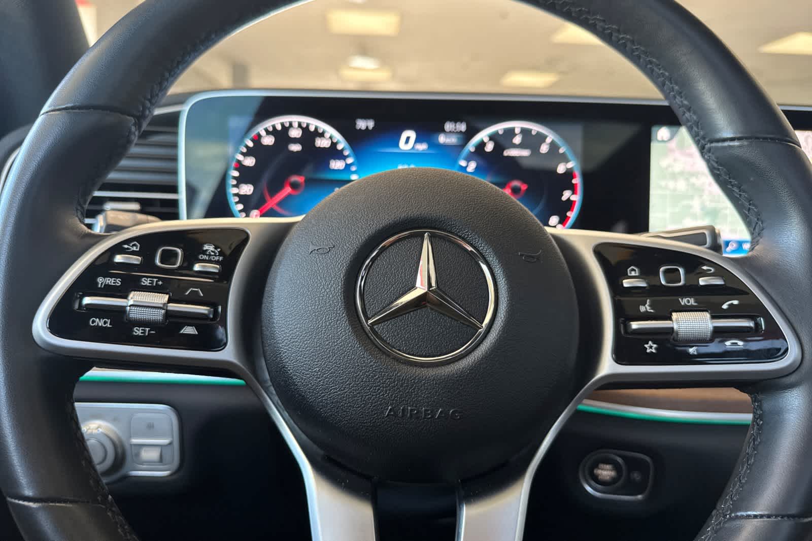 Thumbnail: 2021 Mercedes-Benz GLE - 26