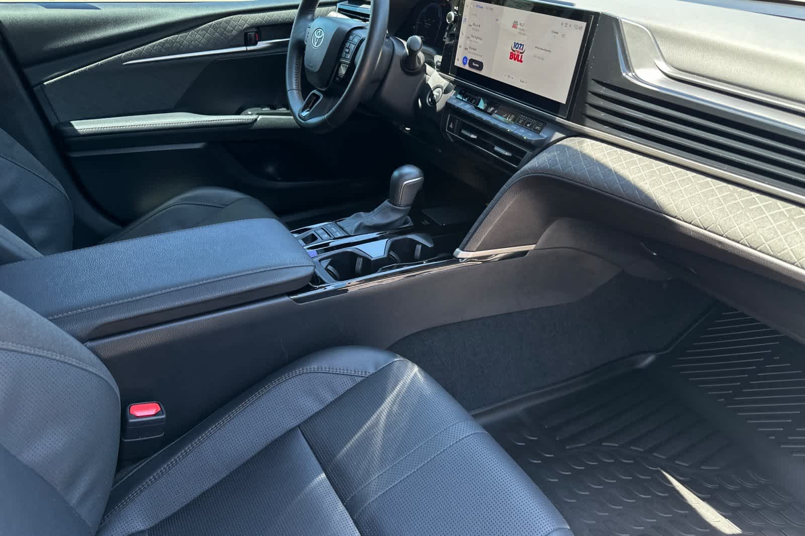Thumbnail: 2025 Toyota Camry - 15