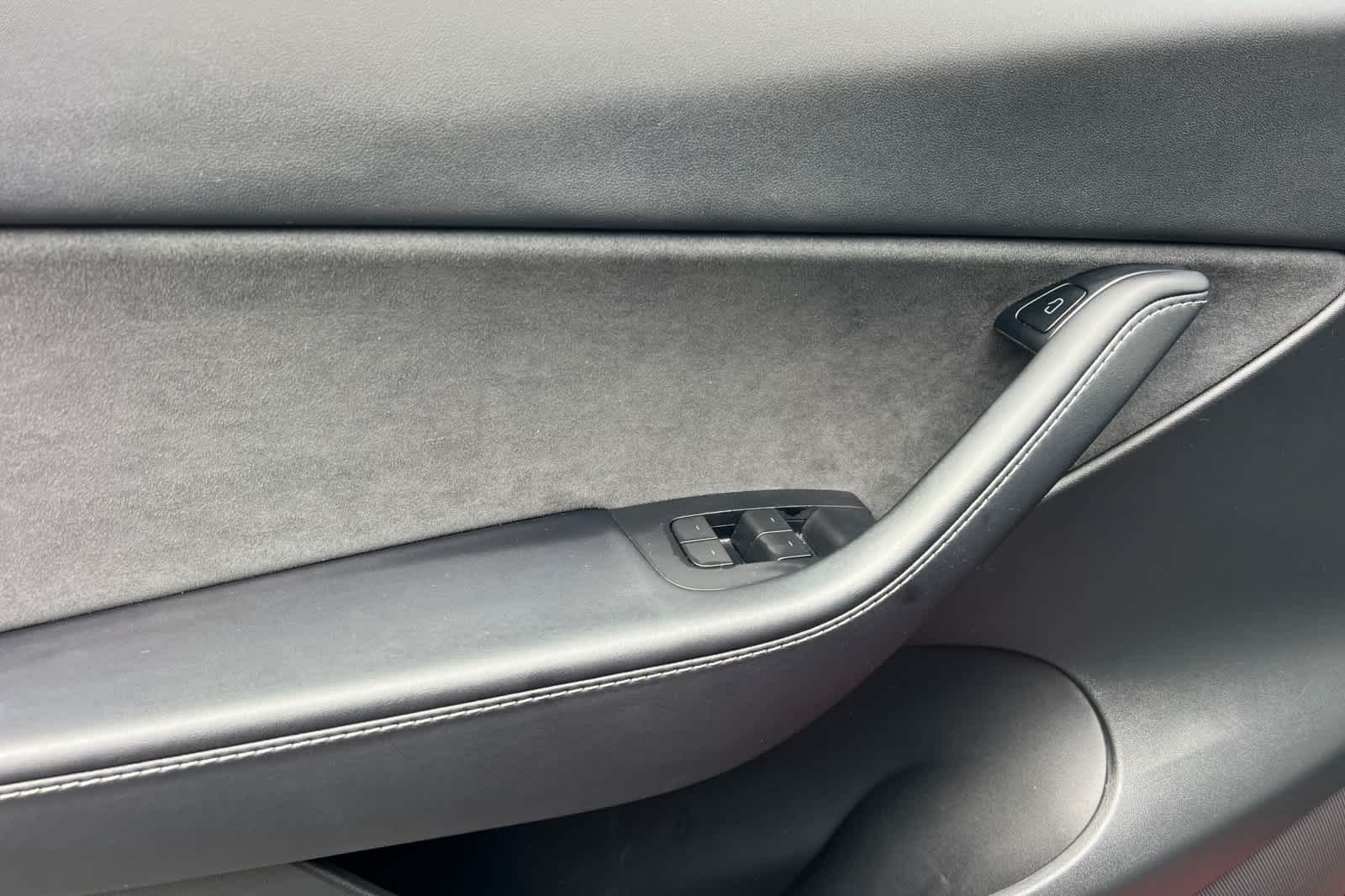 Thumbnail: 2022 Tesla Model Y - 12