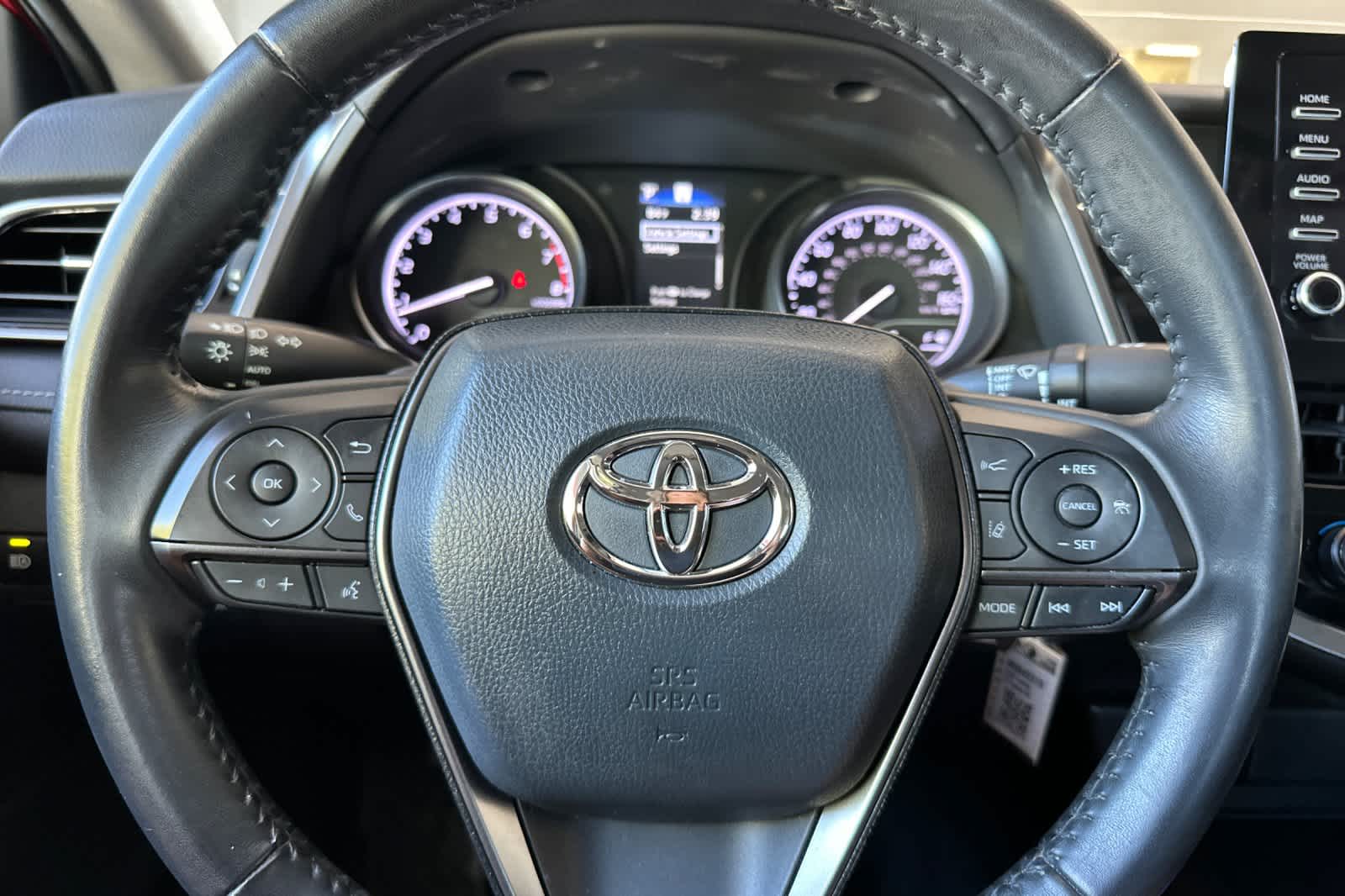 Thumbnail: 2022 Toyota Camry - 22