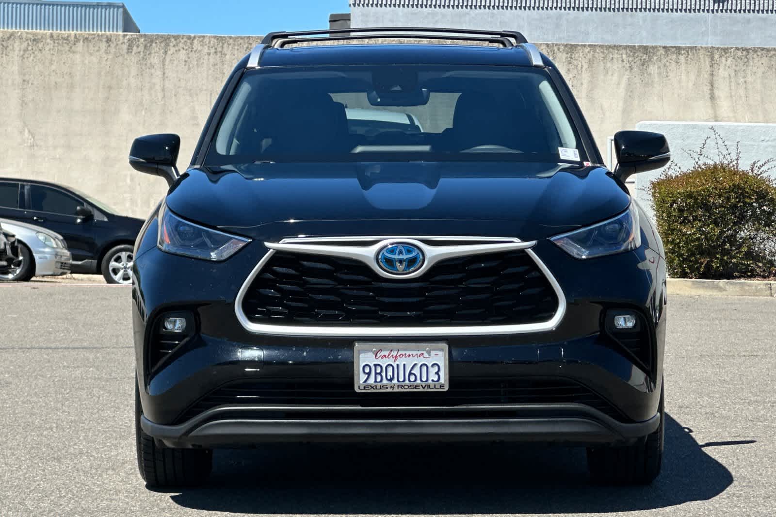 Thumbnail: 2022 Toyota Highlander - 9