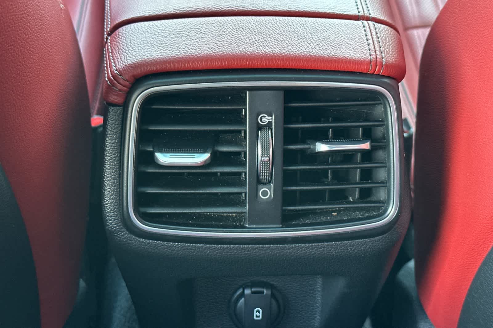 Thumbnail: 2023 Genesis G70 - 14