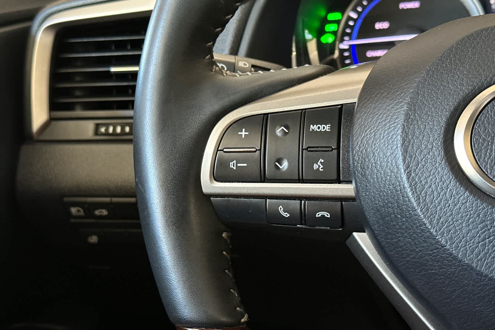 Thumbnail: 2019 Lexus RX - 27