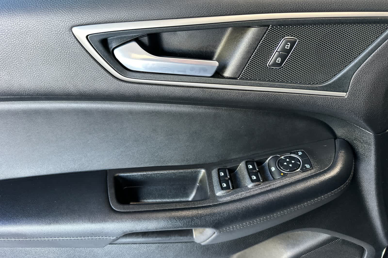 Thumbnail: 2024 Ford Edge - 12