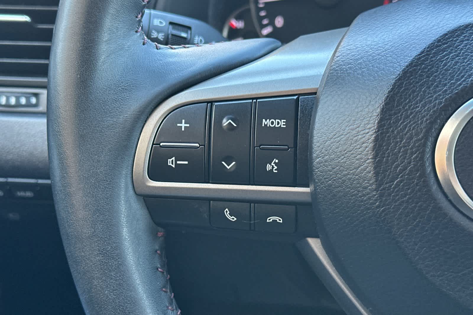 Thumbnail: 2017 Lexus RX - 27