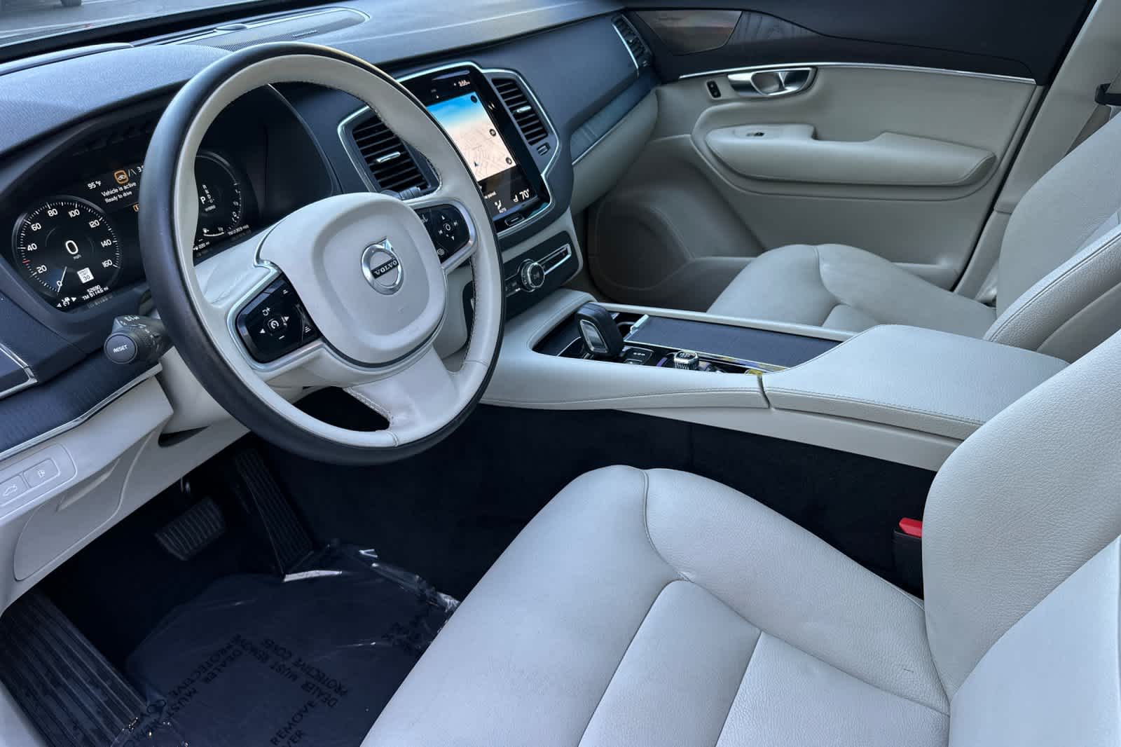 Thumbnail: 2020 Volvo XC90 - 11