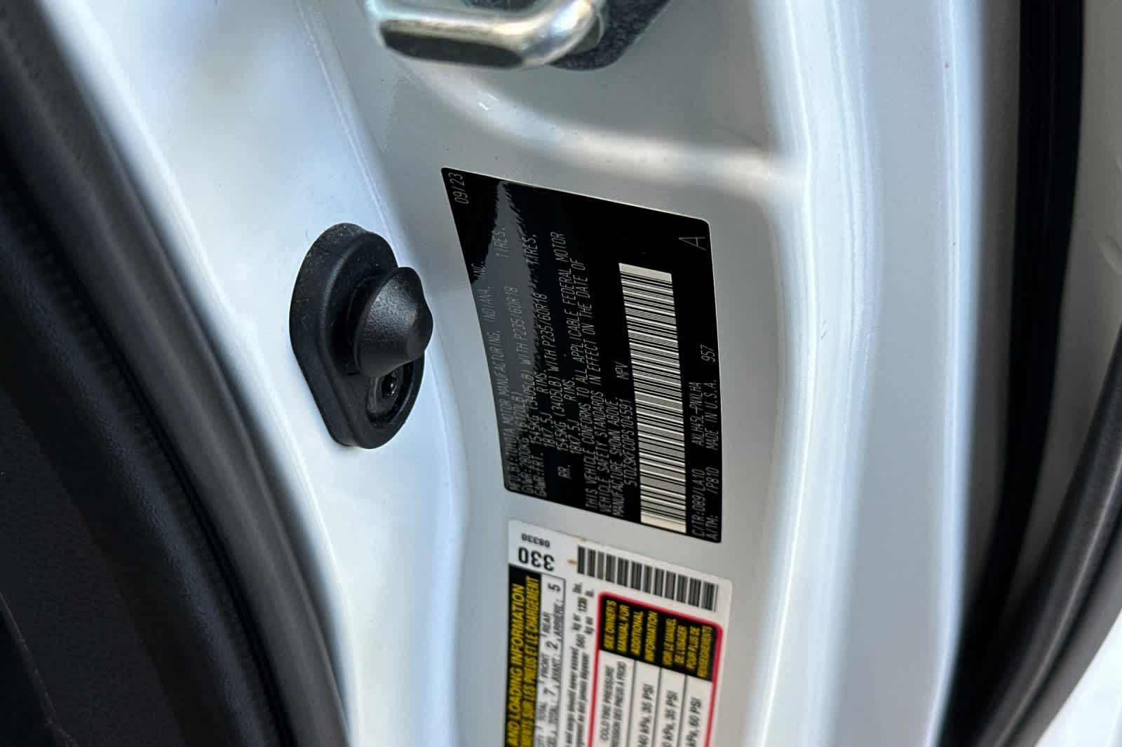 Thumbnail: 2023 Toyota Sienna - 36