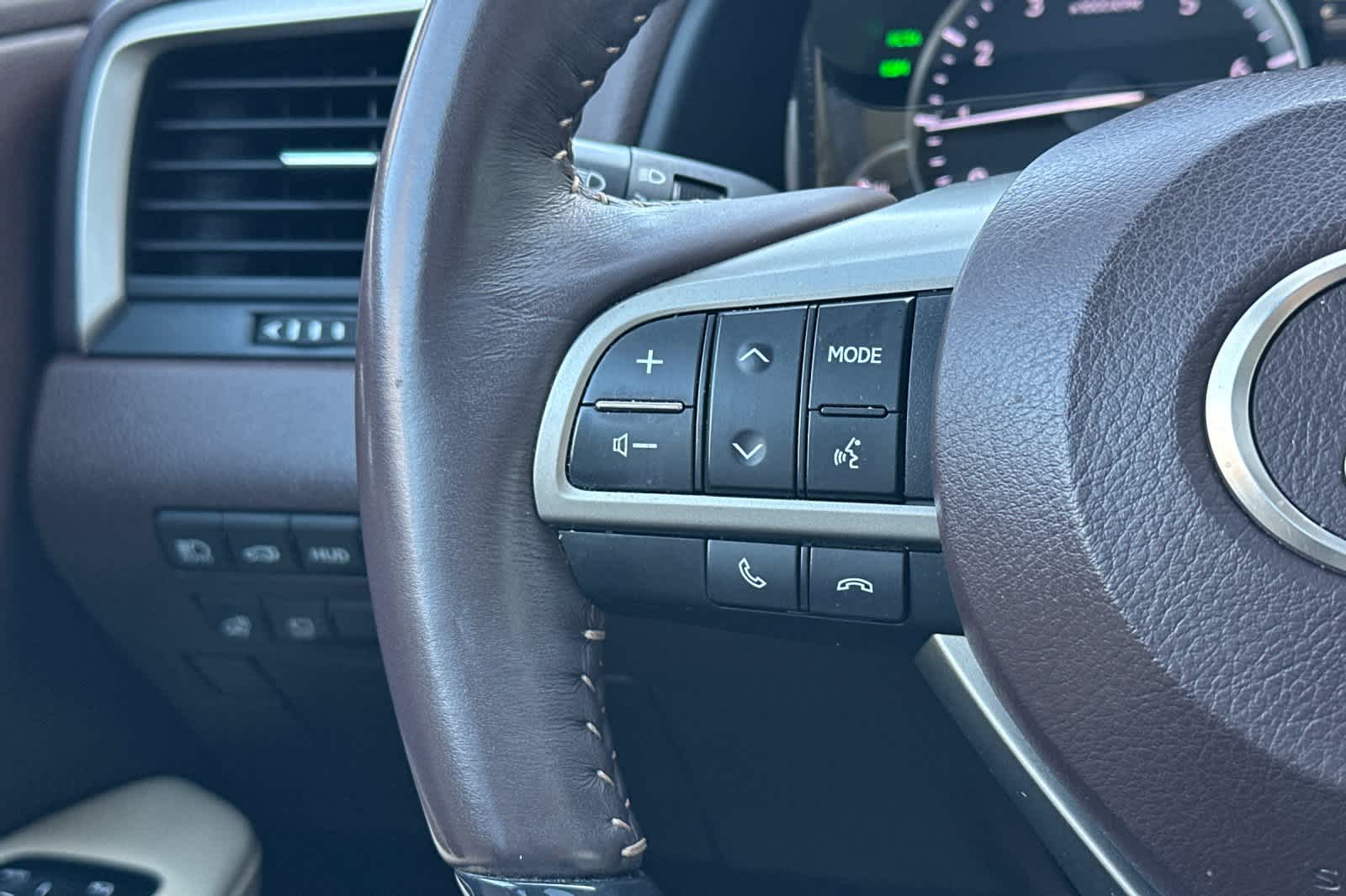 Thumbnail: 2017 Lexus RX - 27