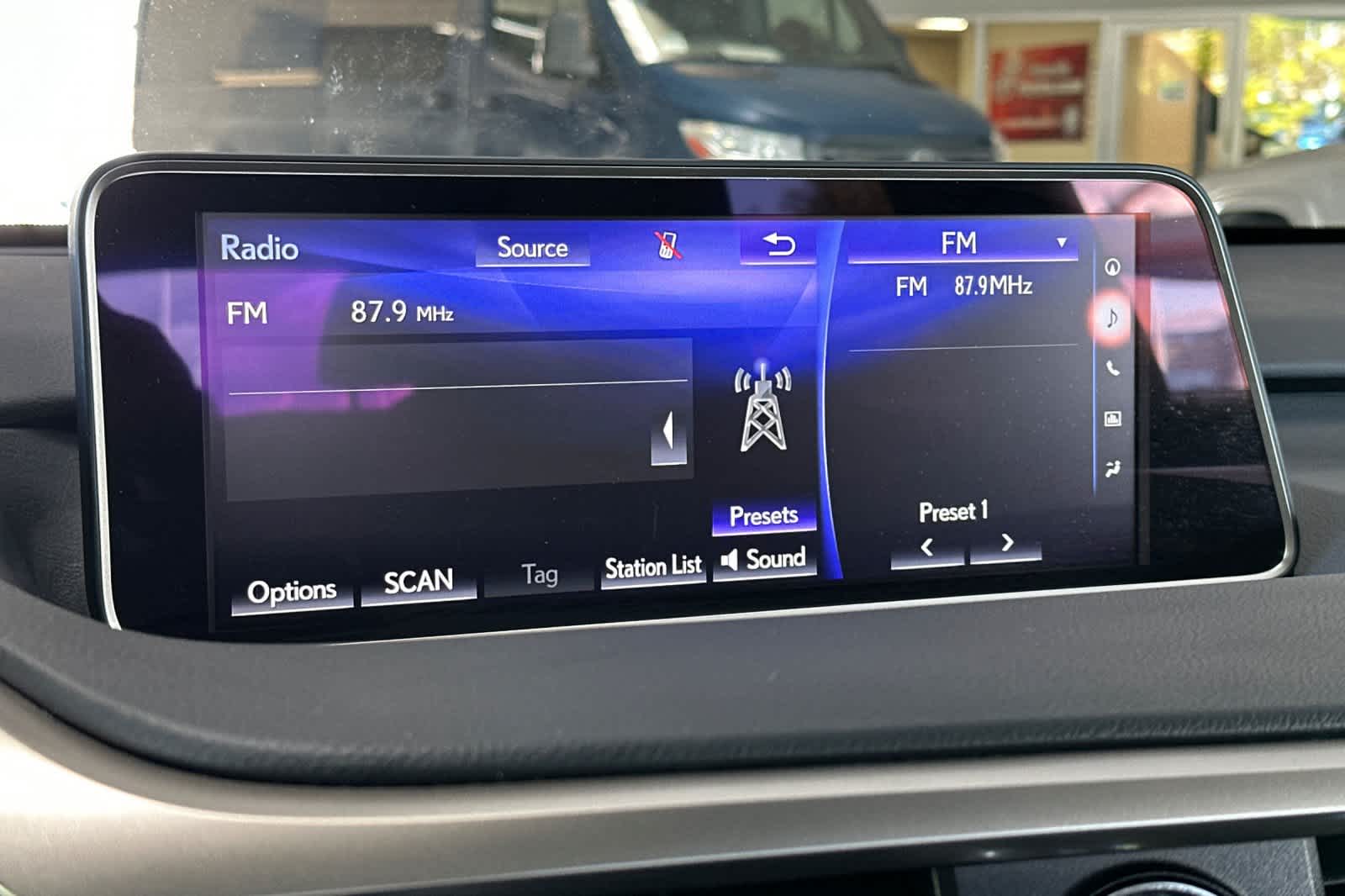 Thumbnail: 2019 Lexus RX - 20