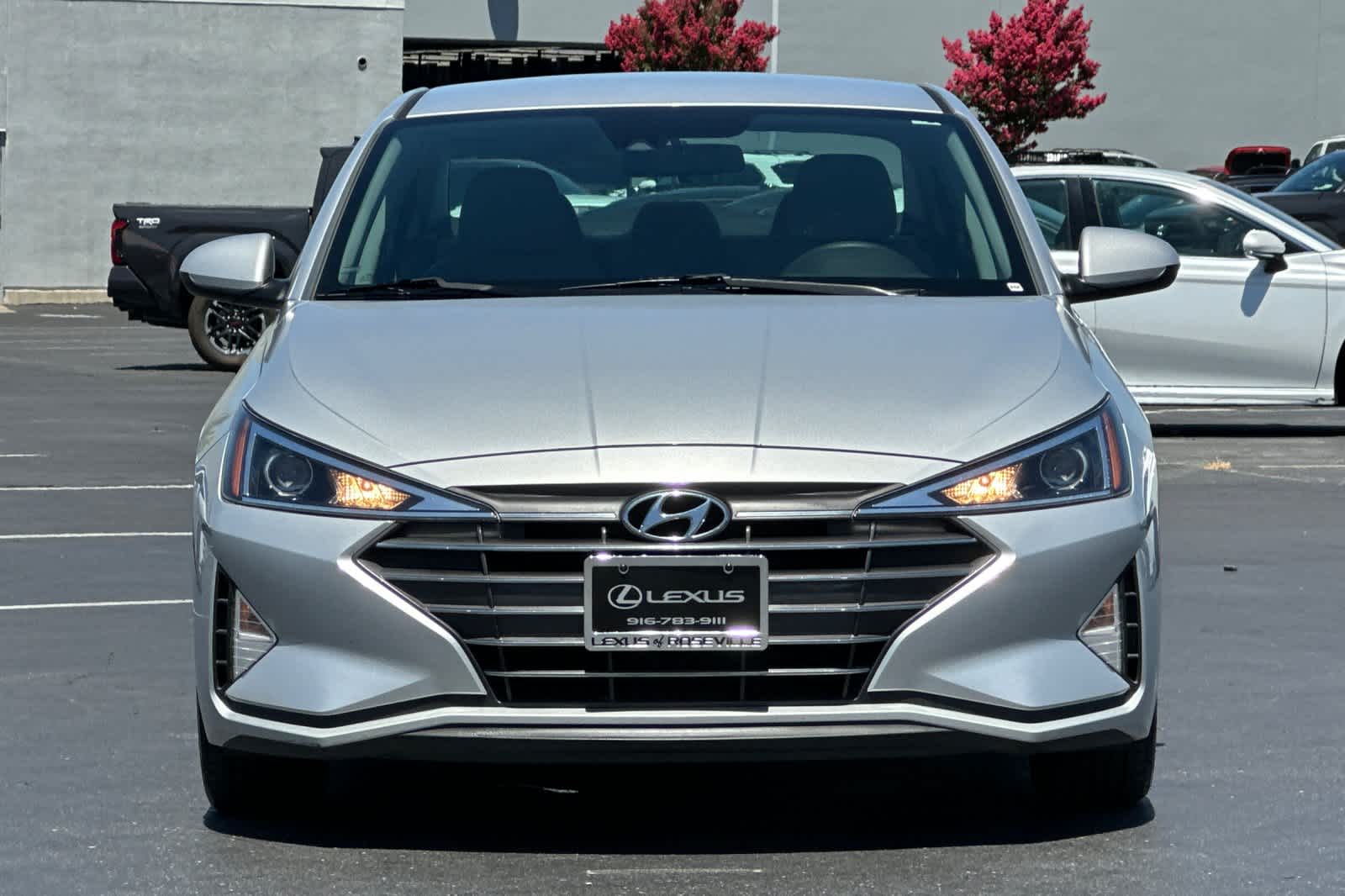 Thumbnail: 2020 Hyundai Elantra - 10