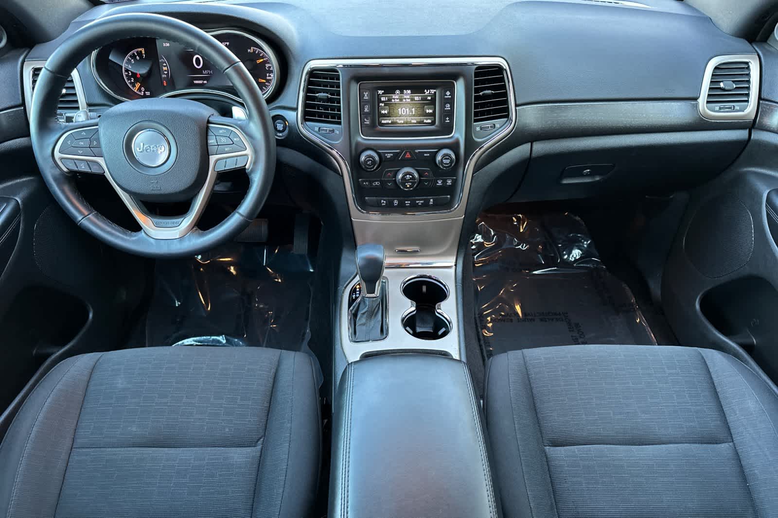 Thumbnail: 2017 Jeep Grand Cherokee - 3