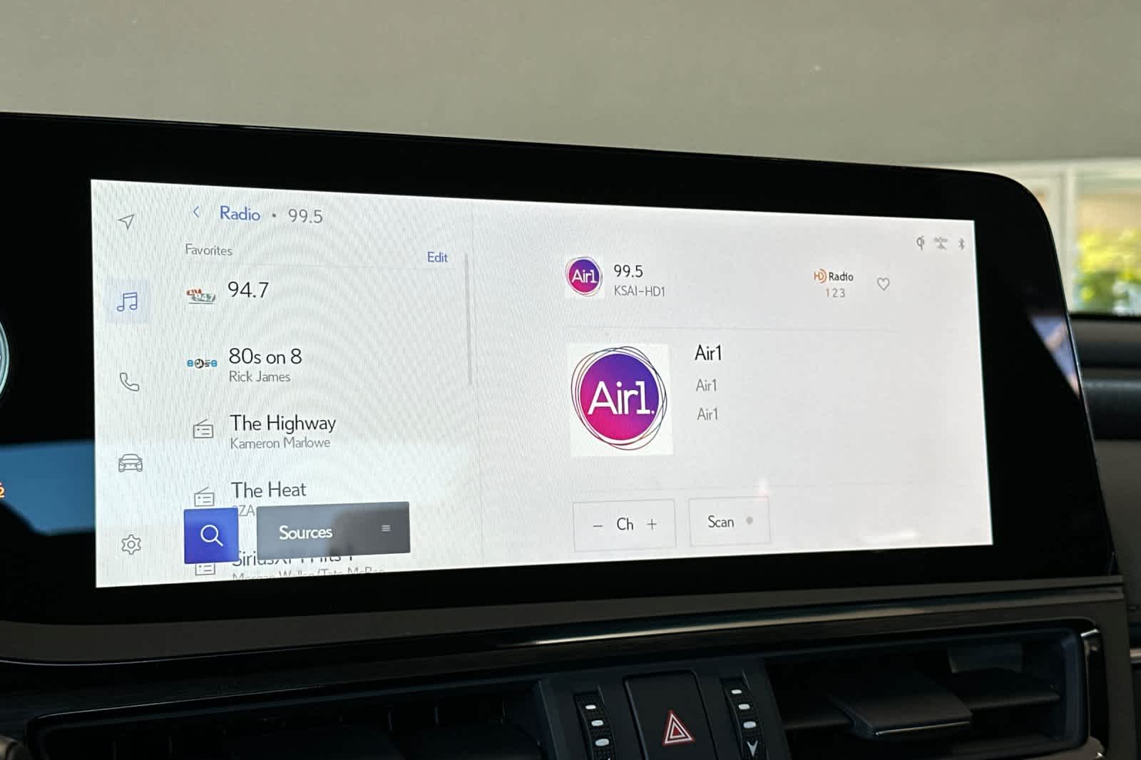 Thumbnail: 2025 Lexus ES - 19