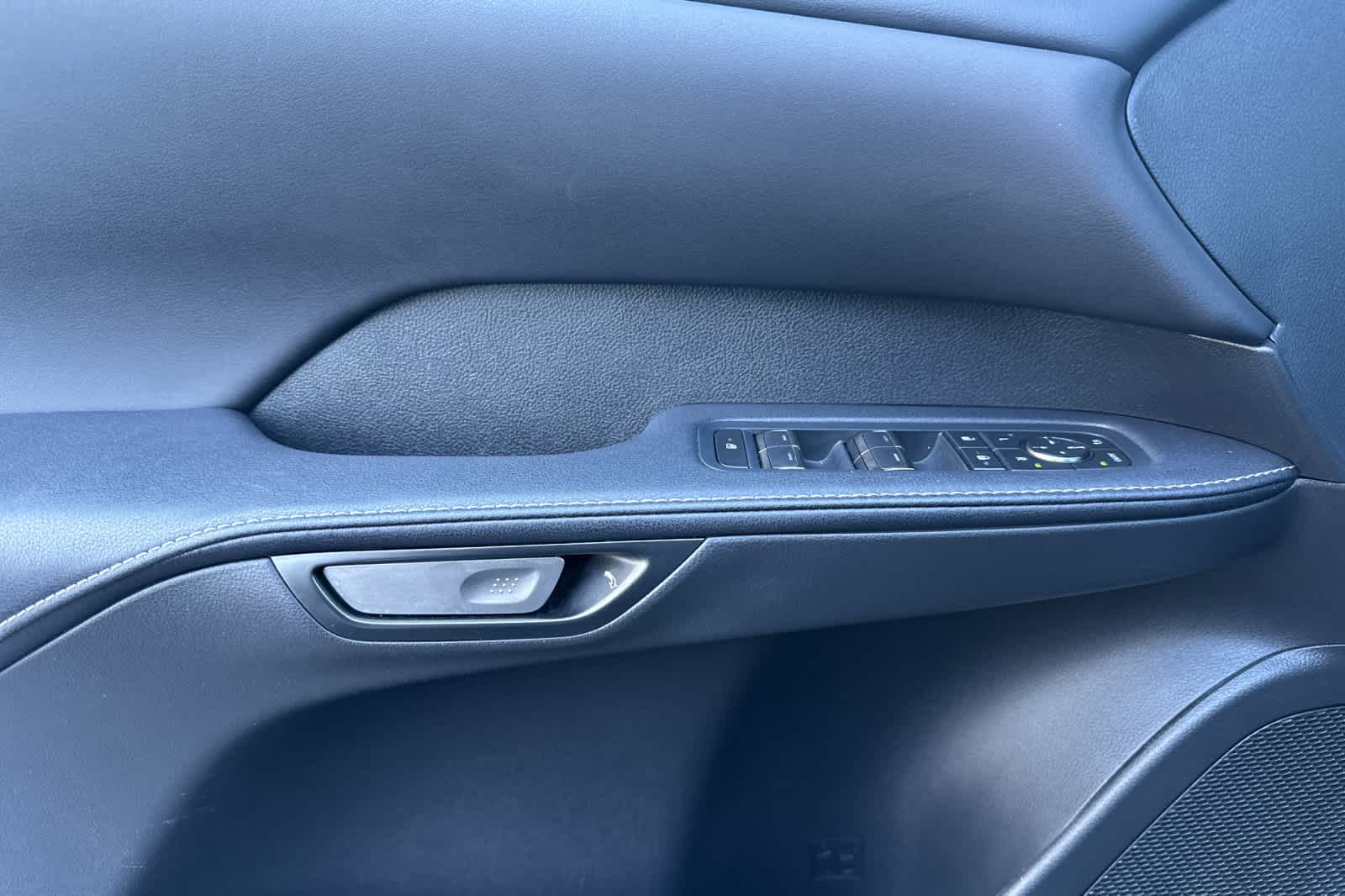 Thumbnail: 2025 Lexus RX - 12