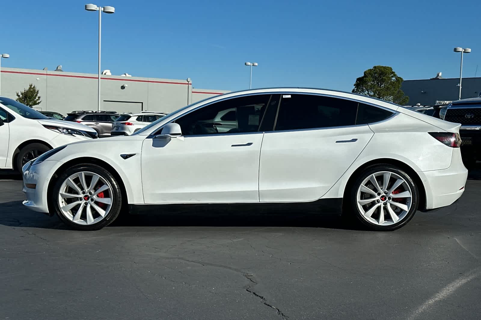 Thumbnail: 2019 Tesla Model 3 - 9