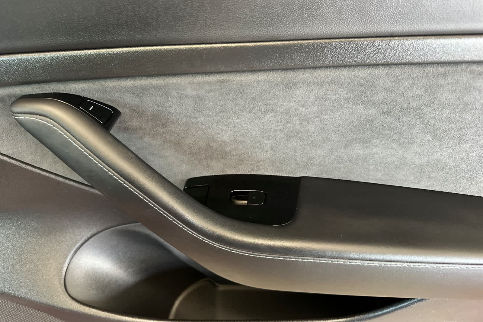 Thumbnail: 2020 Tesla Model 3 - 18