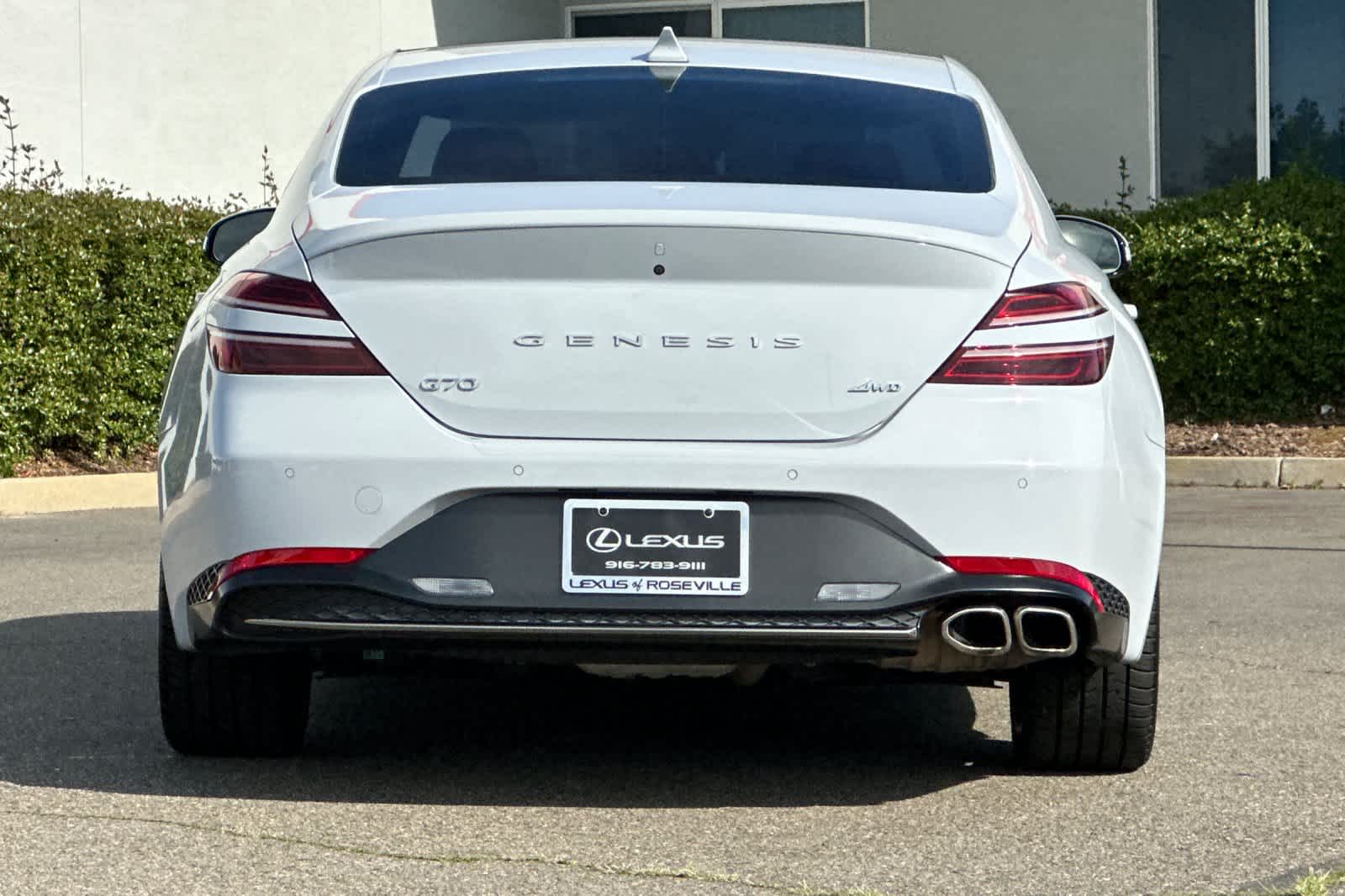 Thumbnail: 2023 Genesis G70 - 8