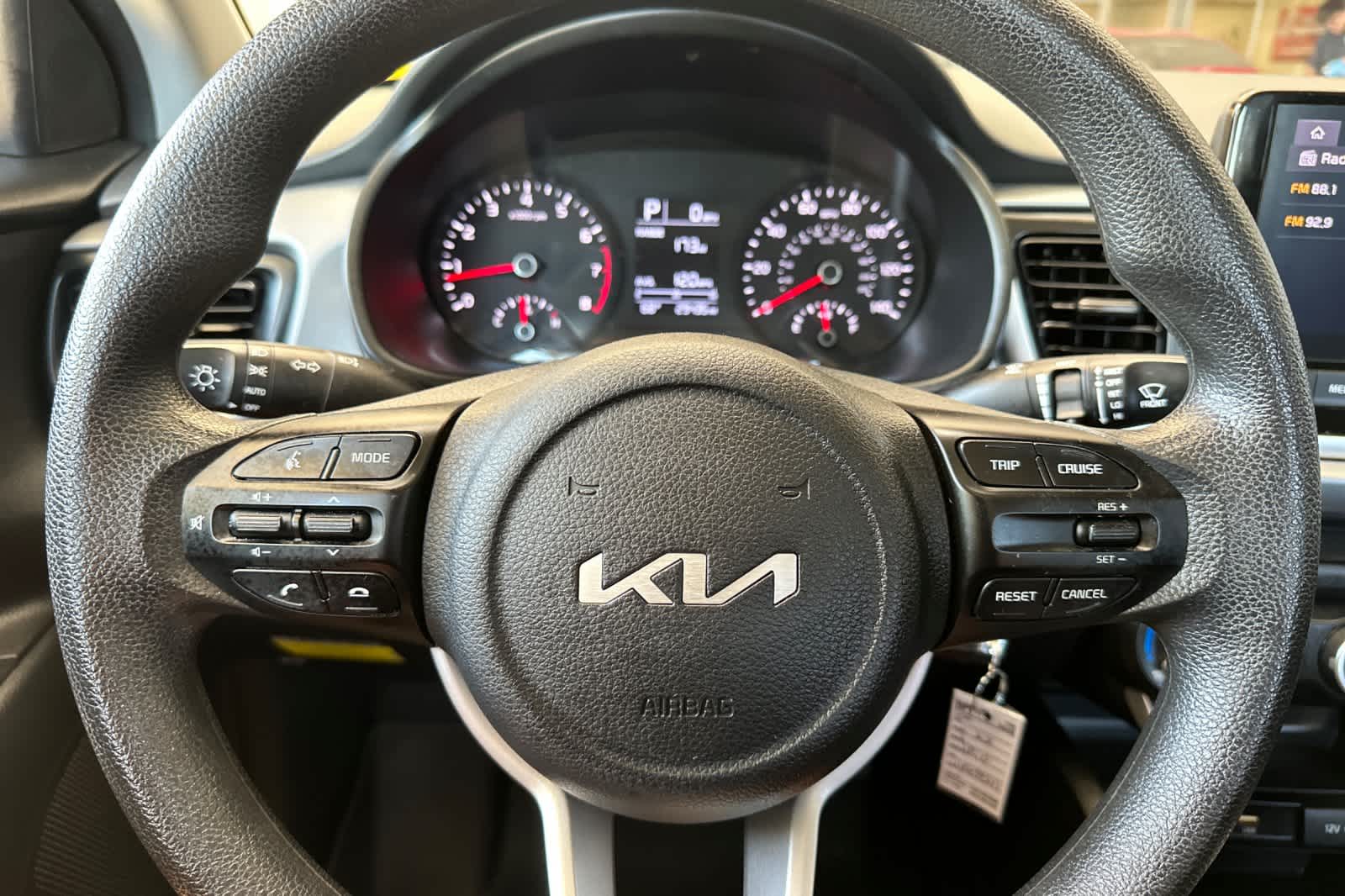 Thumbnail: 2022 Kia Rio - 22