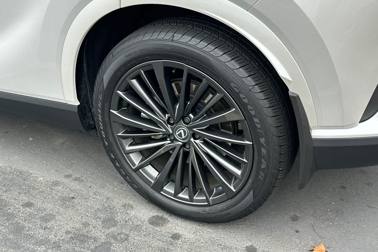 Thumbnail: 2025 Lexus RX - 18