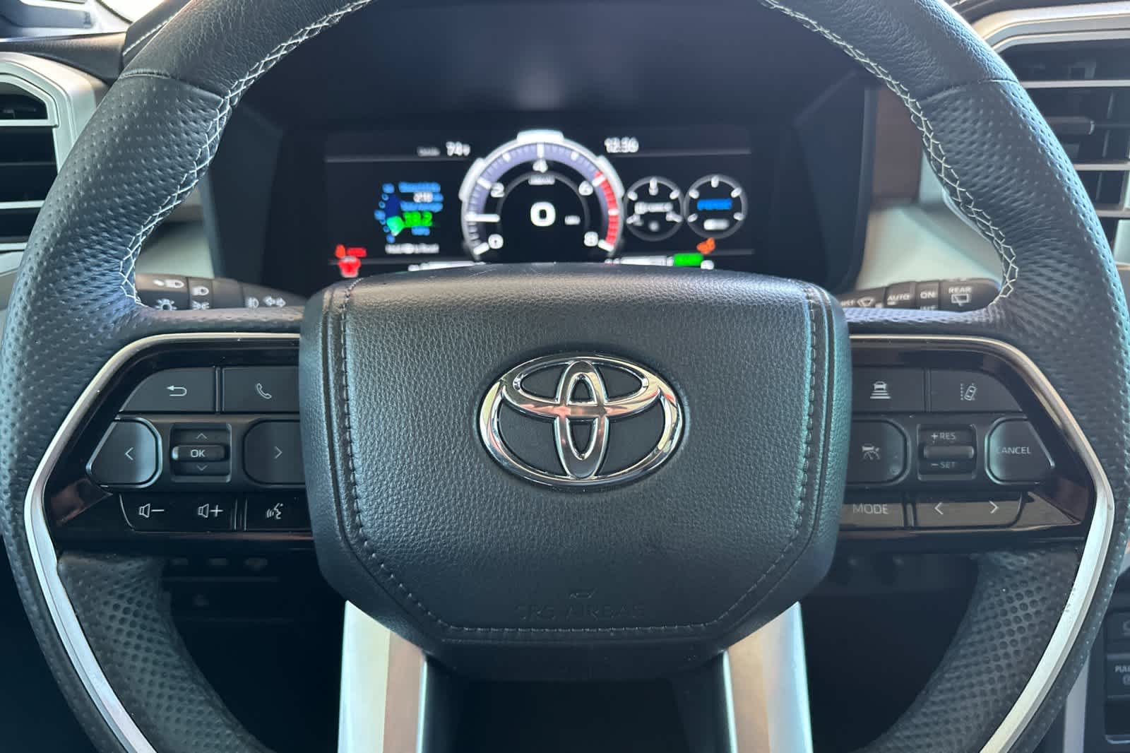 Thumbnail: 2024 Toyota Sequoia - 25
