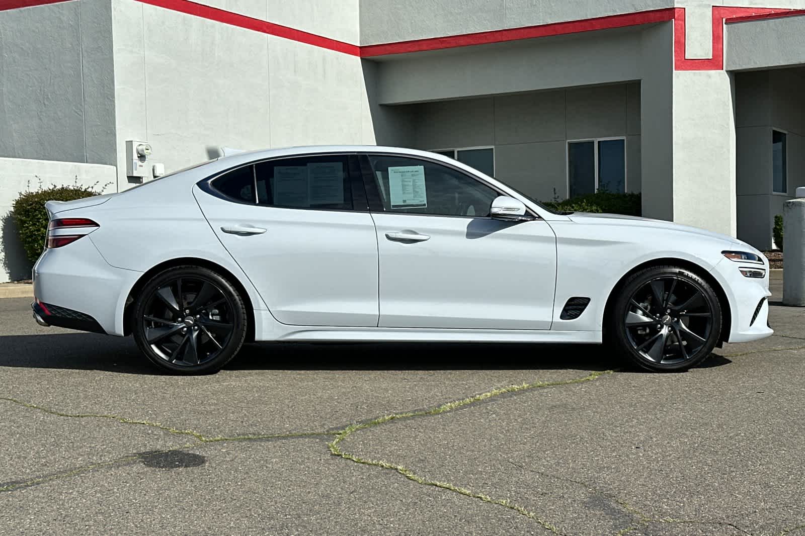 Thumbnail: 2023 Genesis G70 - 6