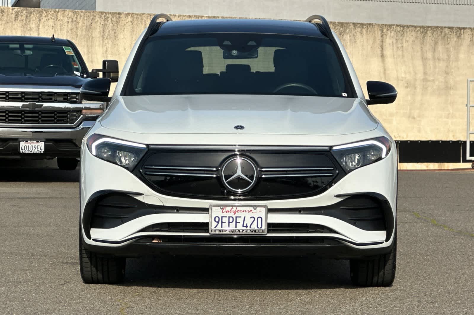 Thumbnail: 2023 Mercedes-Benz EQB - 10