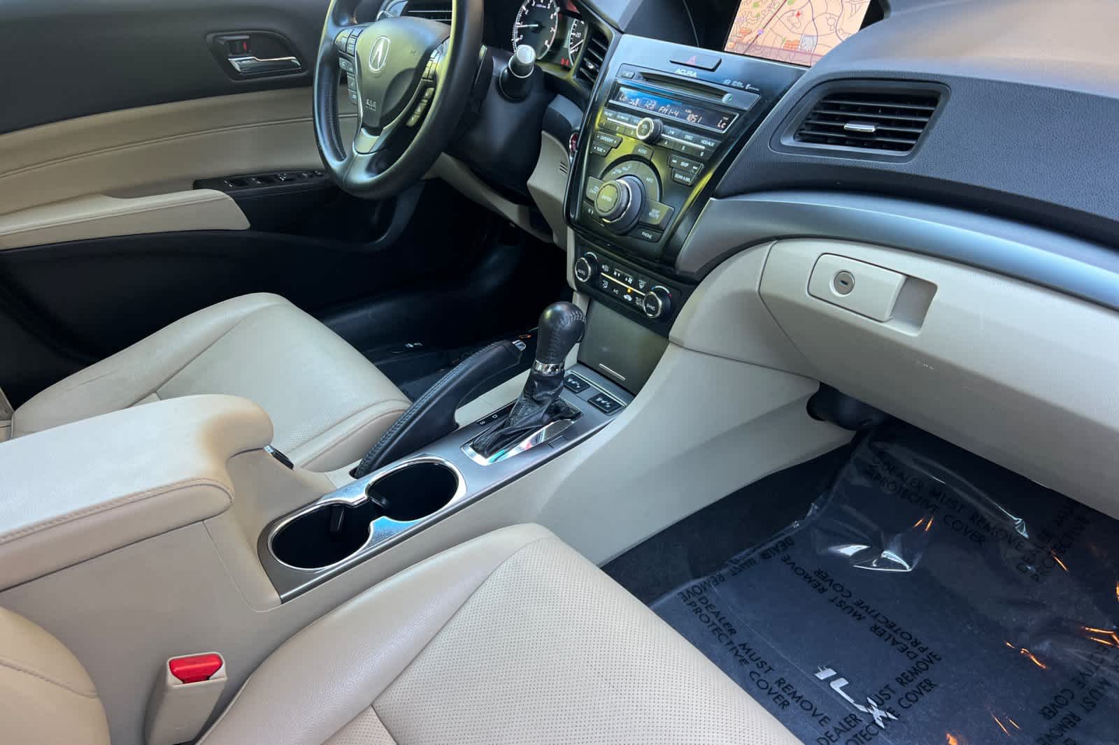 Thumbnail: 2015 Acura ILX - 15