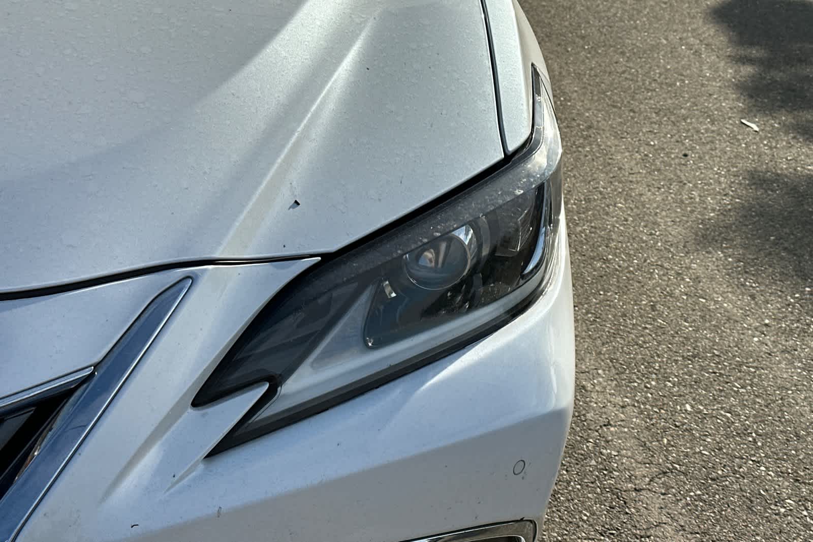 Thumbnail: 2019 Lexus ES - 11