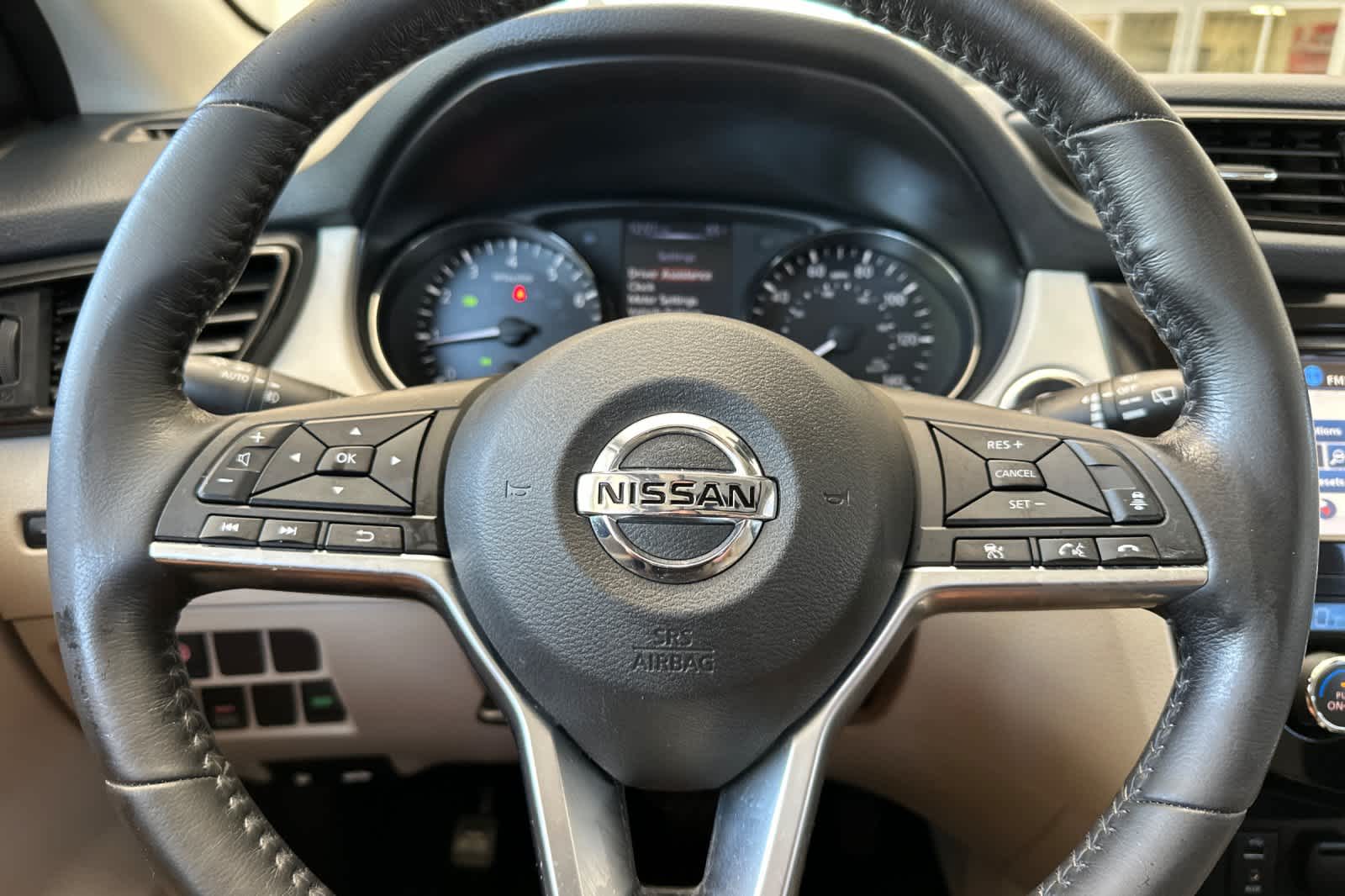 2018 Nissan Rogue Sport SL 26
