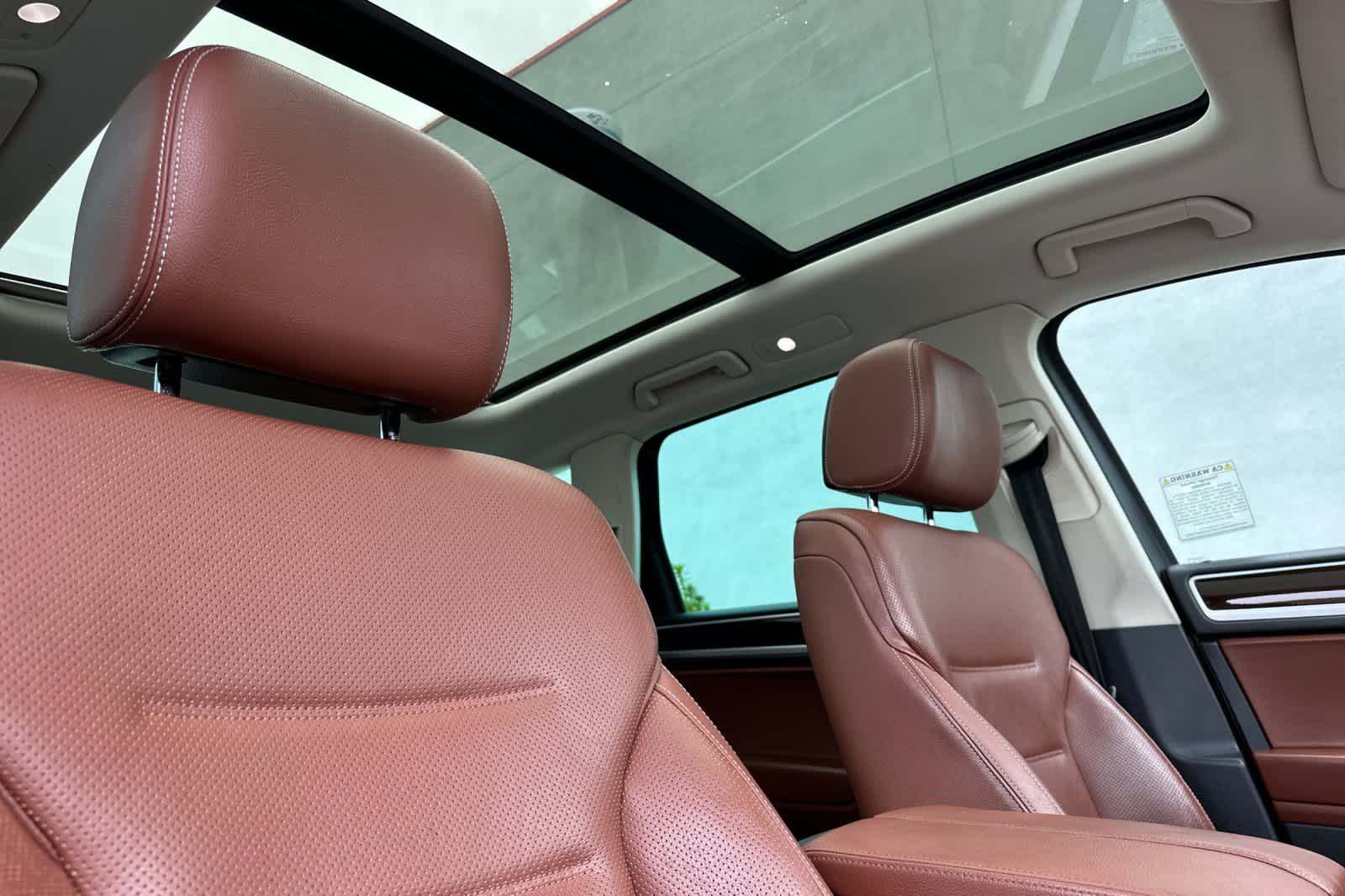 Thumbnail: 2016 Volkswagen Touareg - 18