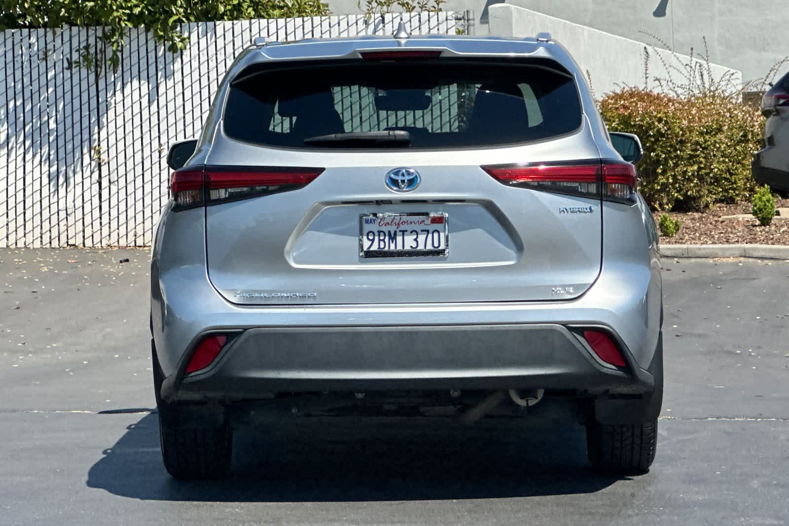 Thumbnail: 2022 Toyota Highlander - 8