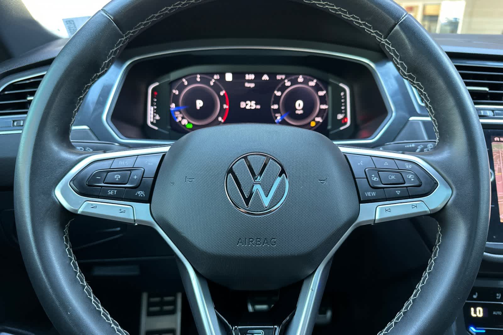 Thumbnail: 2023 Volkswagen Tiguan - 27