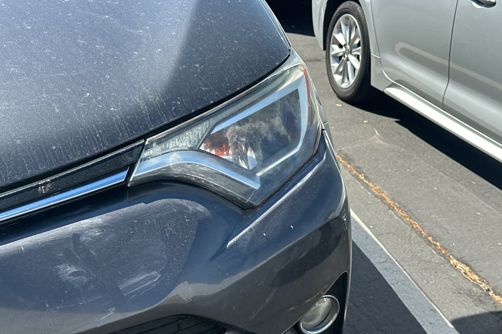 Thumbnail: 2018 Toyota RAV4 - 10