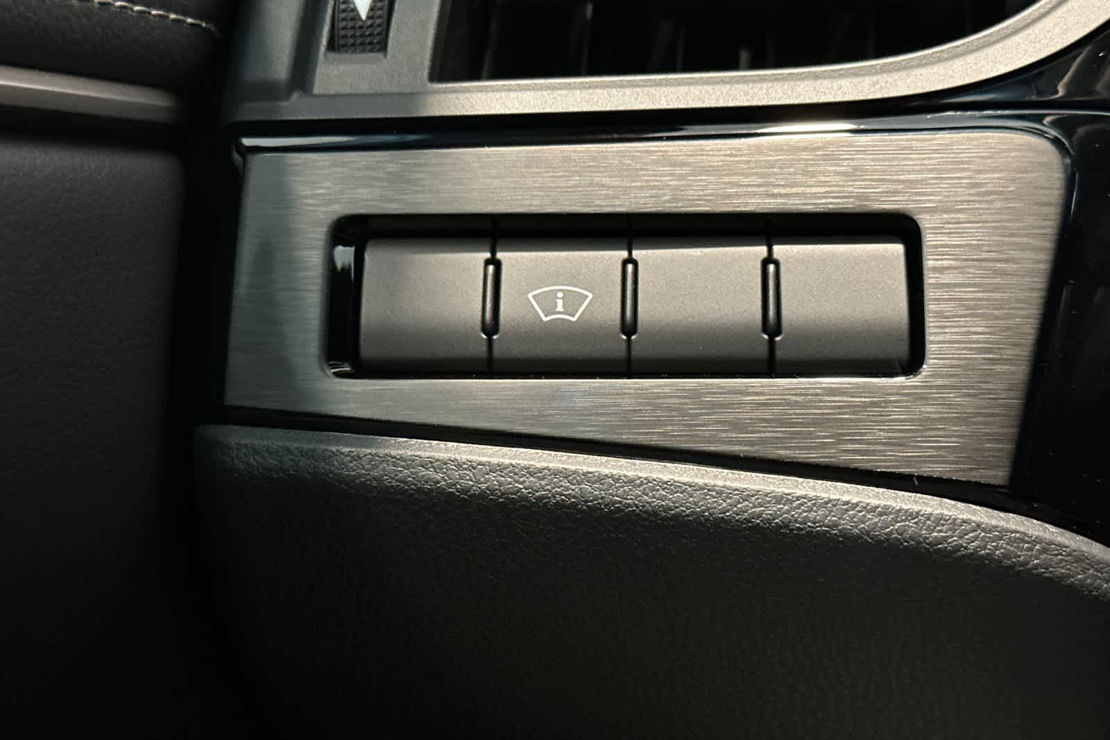 Thumbnail: 2025 Lexus ES - 27