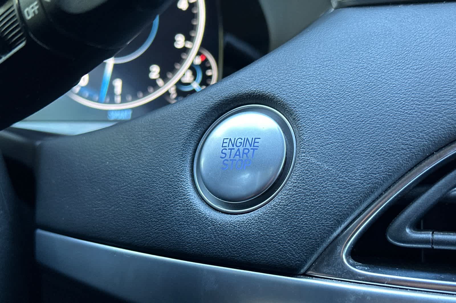 Thumbnail: 2022 Hyundai Palisade - 26