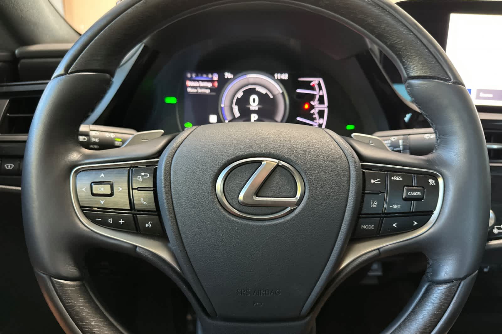 Thumbnail: 2025 Lexus ES - 25