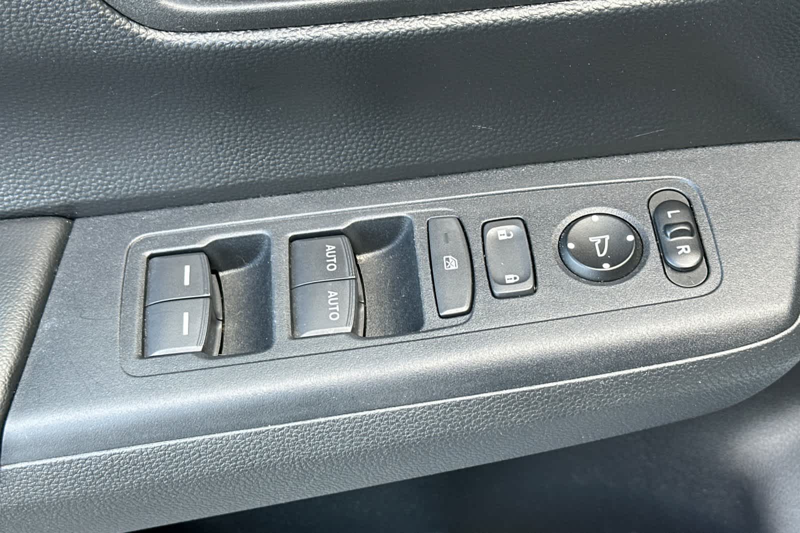 Thumbnail: 2024 Honda CR-V - 13