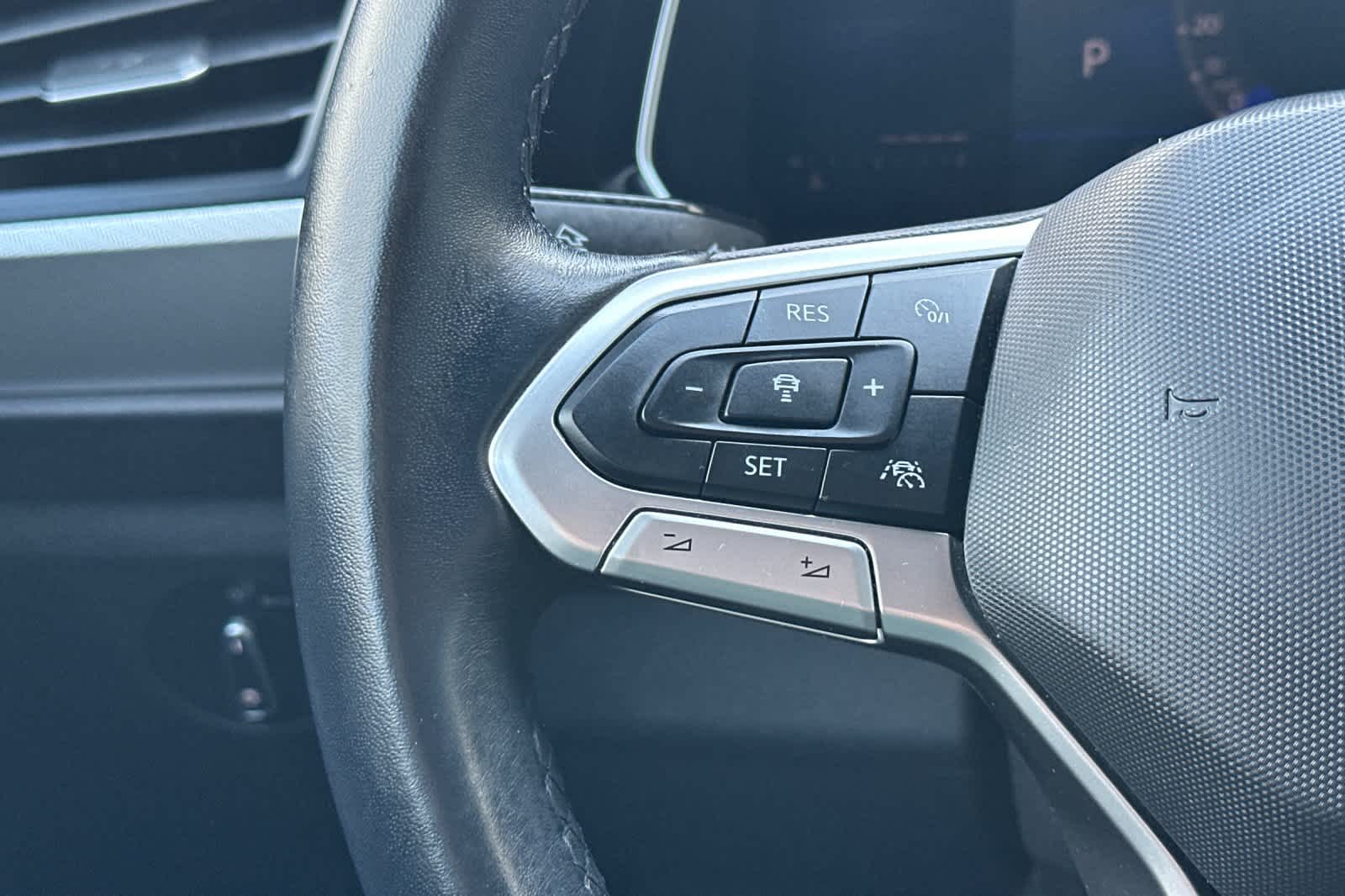 Thumbnail: 2022 Volkswagen Jetta - 23