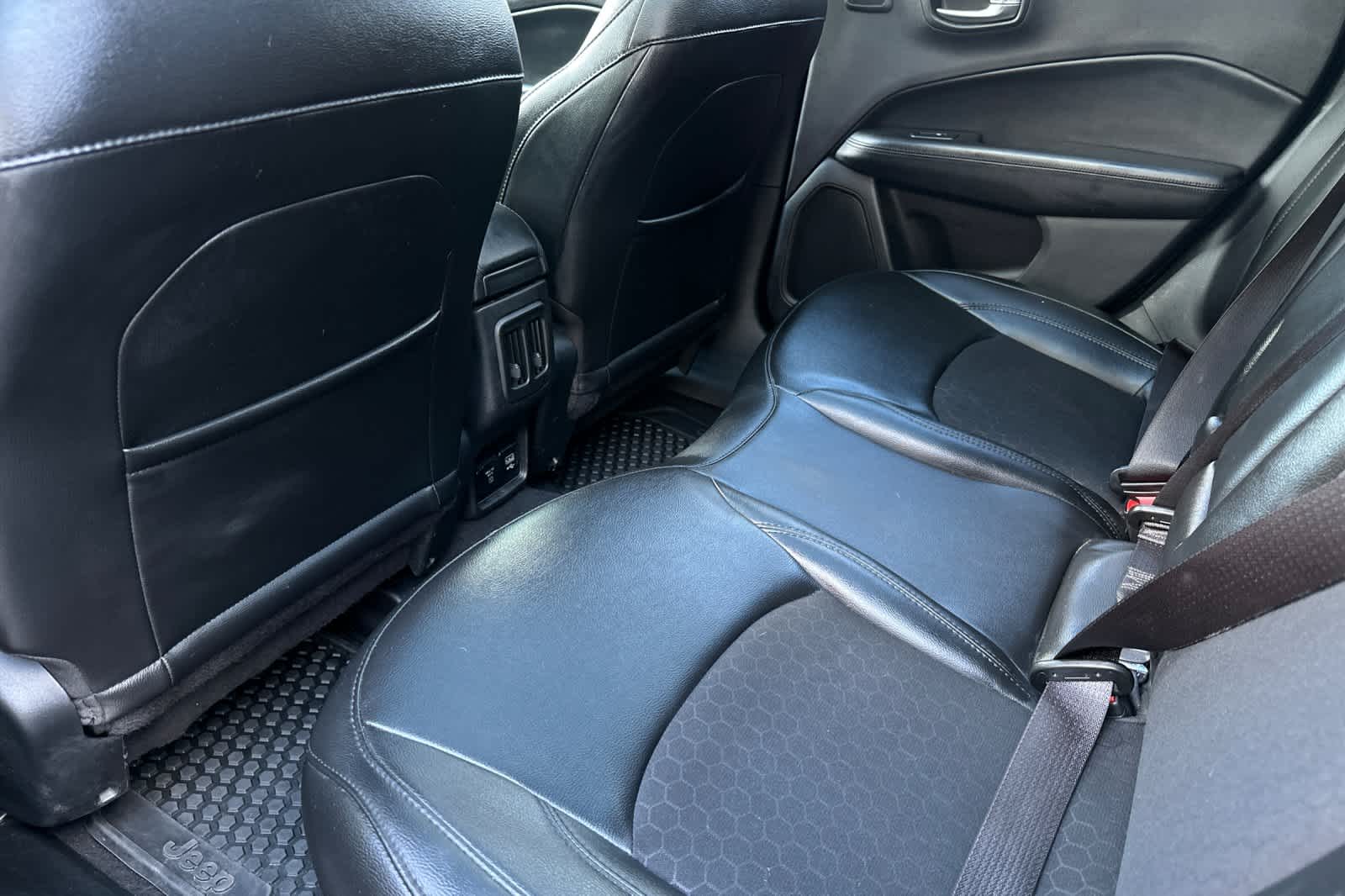 Thumbnail: 2021 Jeep Compass - 4