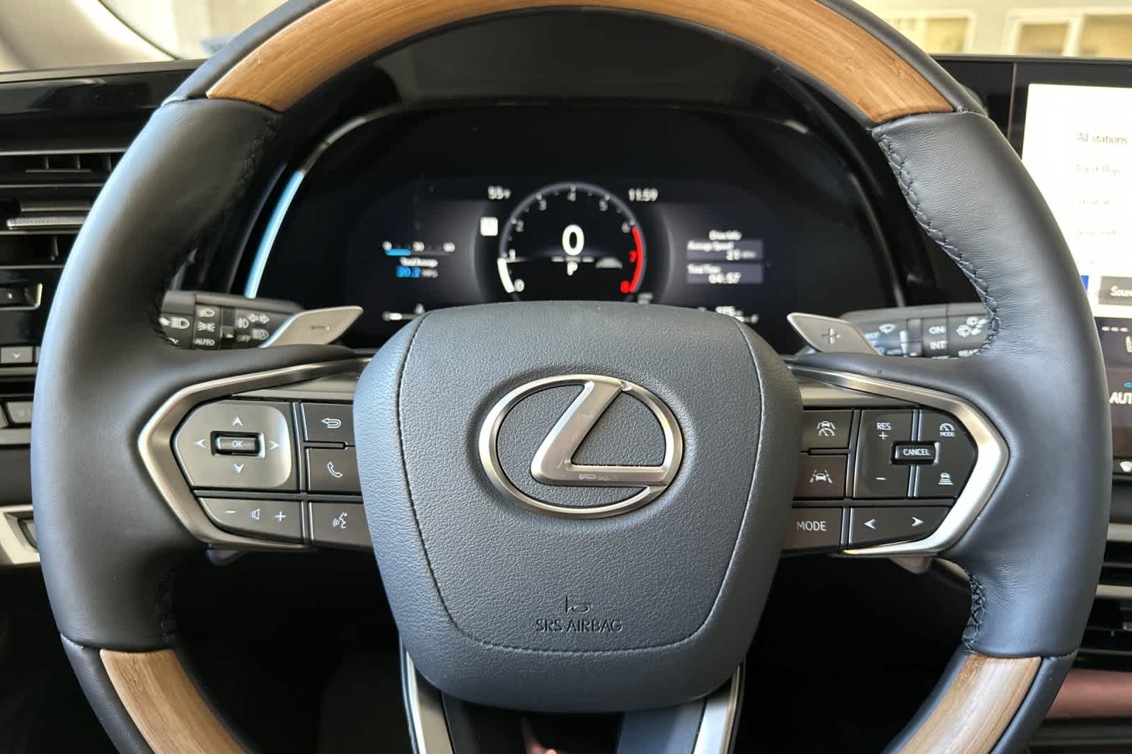 Thumbnail: 2026 Lexus RX - 25