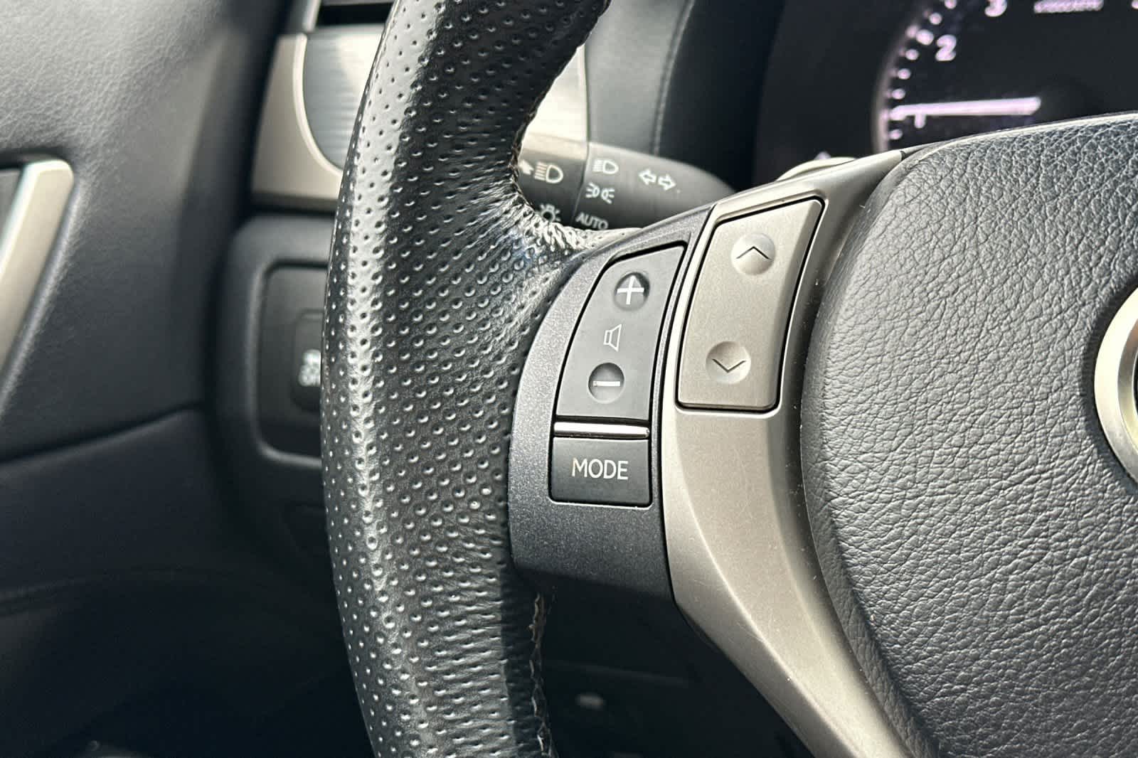 Thumbnail: 2015 Lexus GS - 26