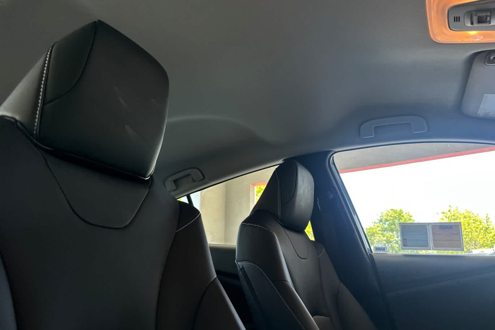 2021 Toyota Prius Prime XLE 17