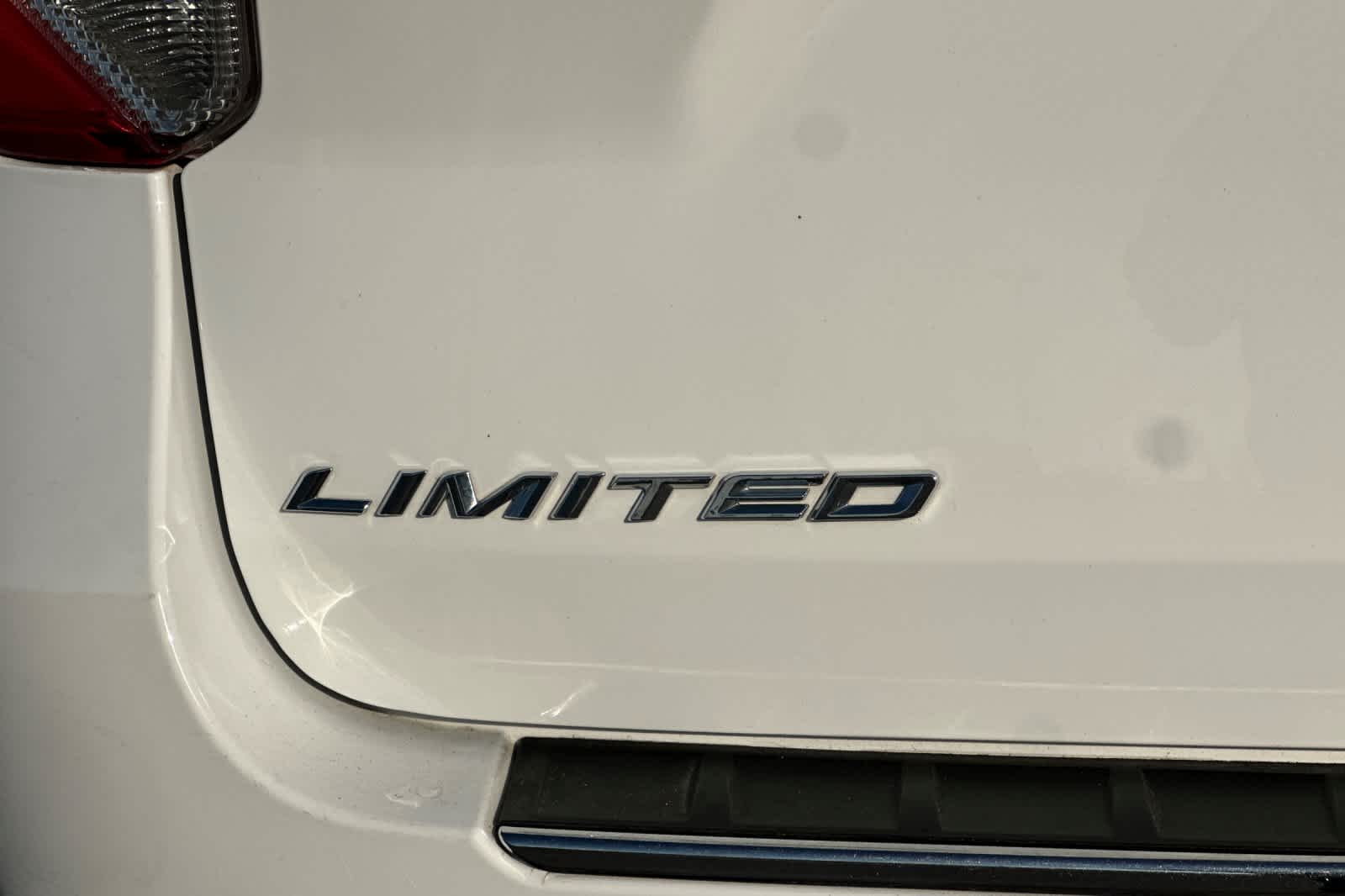 Thumbnail: 2021 Ford Explorer - 34