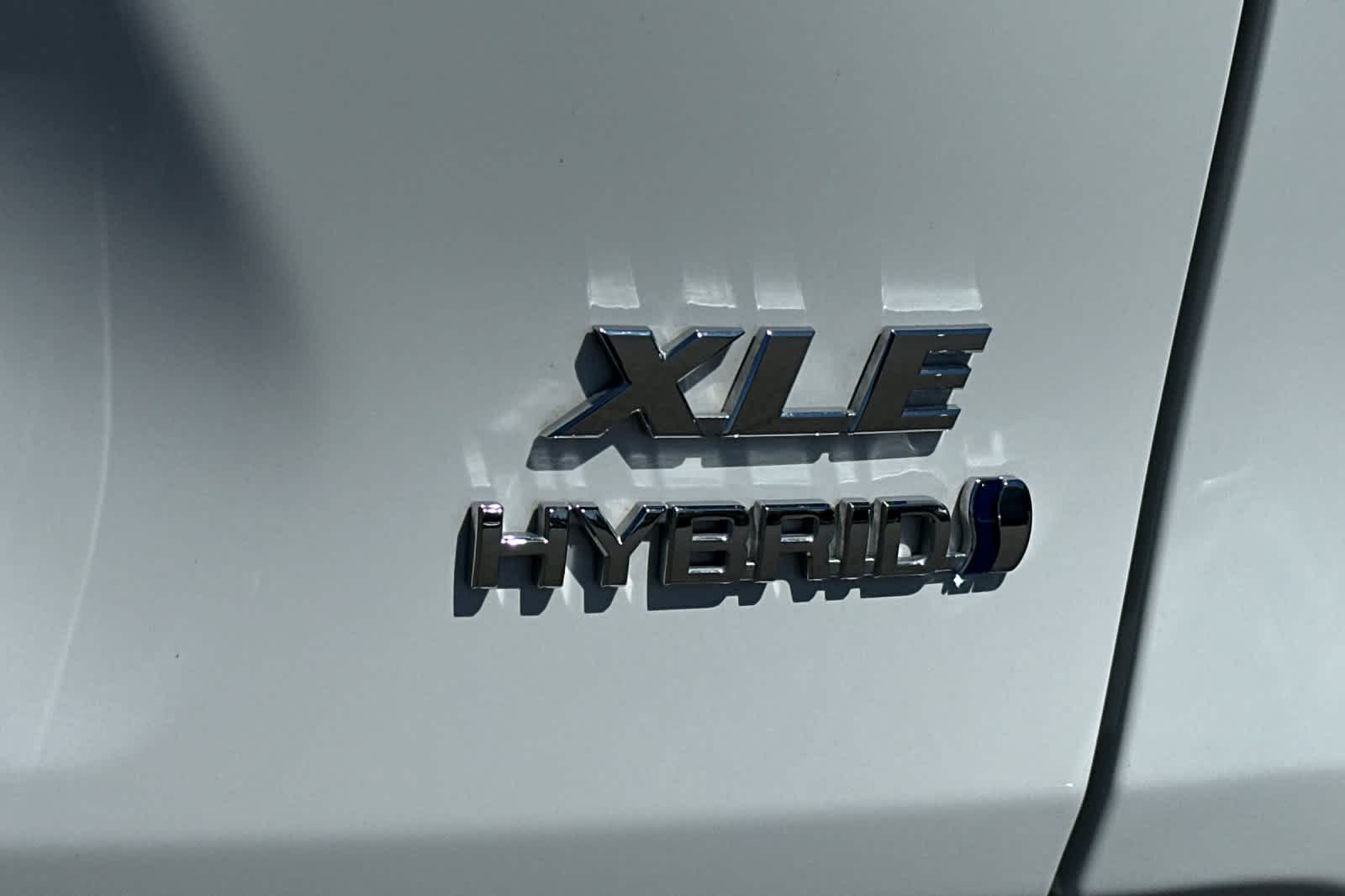 Thumbnail: 2024 Toyota RAV4 - 31
