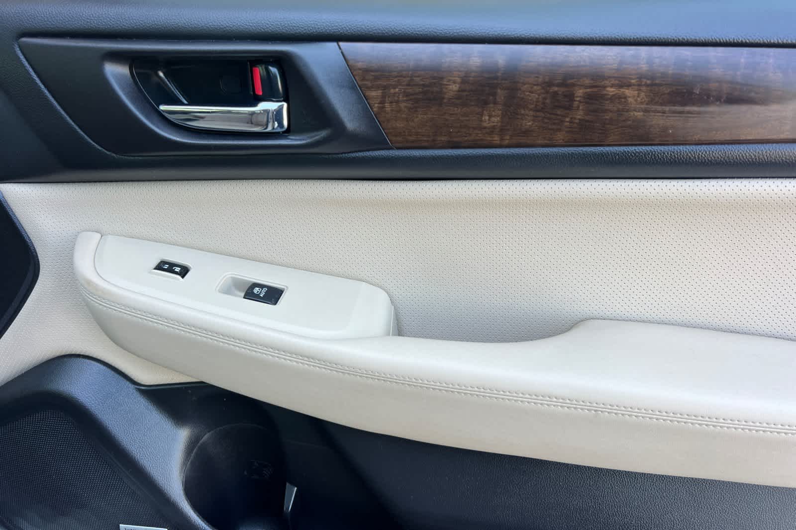 Thumbnail: 2017 Subaru Outback - 19