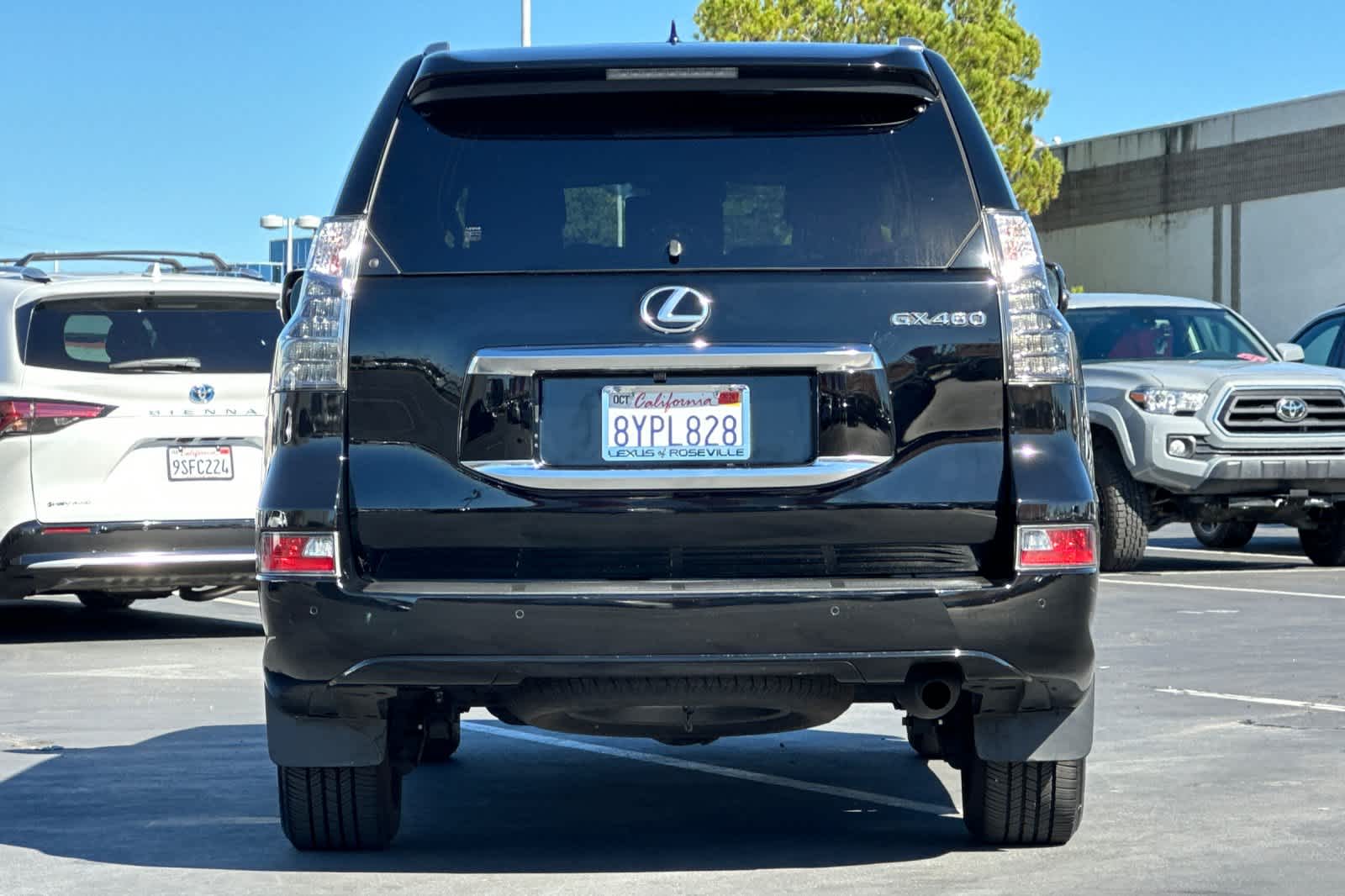Thumbnail: 2022 Lexus GX - 8