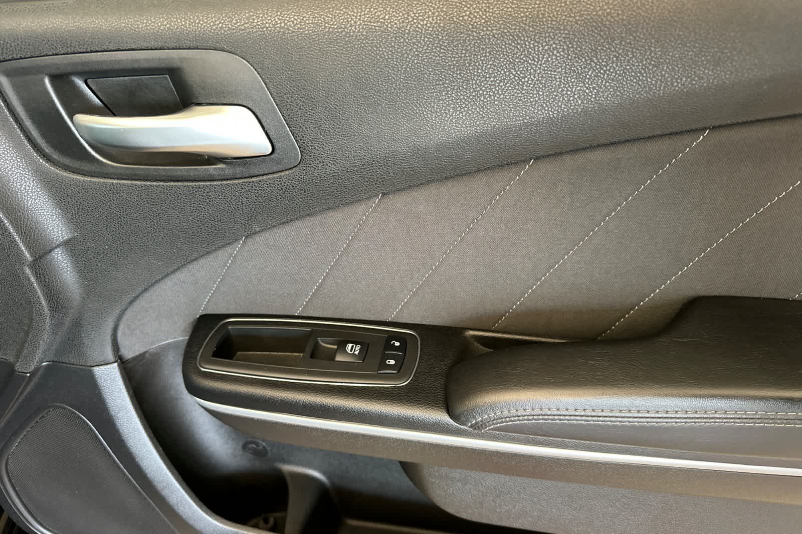Thumbnail: 2019 Dodge Charger - 18